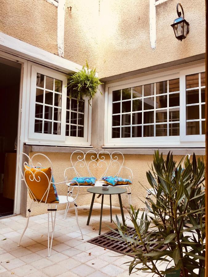 L'Amantine Chambres D'Hotes Et Gite Bourges Exterior photo